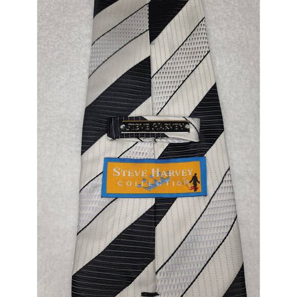 Steve Harvey black white silver striped silk tie - Picture 3 of 5